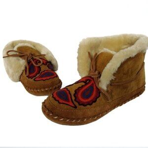 Lucky Brand SZ 8.5 Tan Suede Embroidered Ankle Moccasins Shearling Comfort Boho